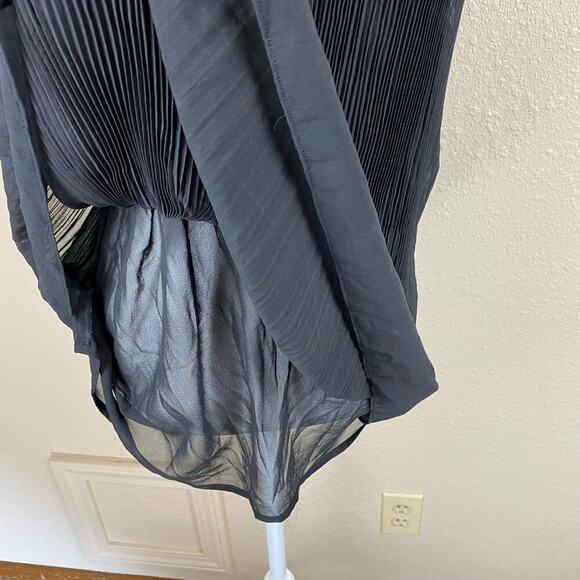 Easel Pleated Halter Top Small Black Sleeveless Tie Neck Detail - Picture 8 of 11